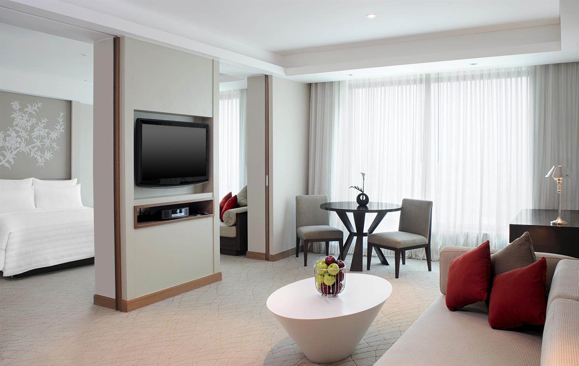 Hotel Ch 4*
